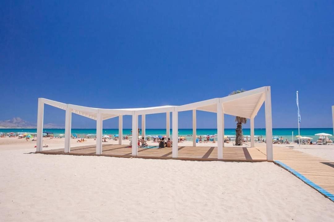 Charming Apartment In Alicante Near The Sea & City Center المظهر الخارجي الصورة